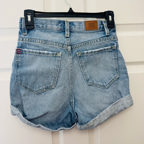 BDG Urban Outfitters High-Waisted Denim Shorts - Size 24 - Picture 3 of 4
